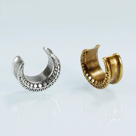 Vintage Indian ear tunnels with free shipping to your doorstep. Ear tunnel gauges. Sold as pair and checked for flaws.