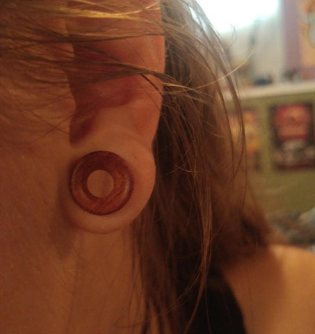 8mm clearance flesh tunnels