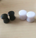 Solid Color Saddle Acrylic Ear Plugs 3mm-30mm (Black-White) - Alpha Piercing